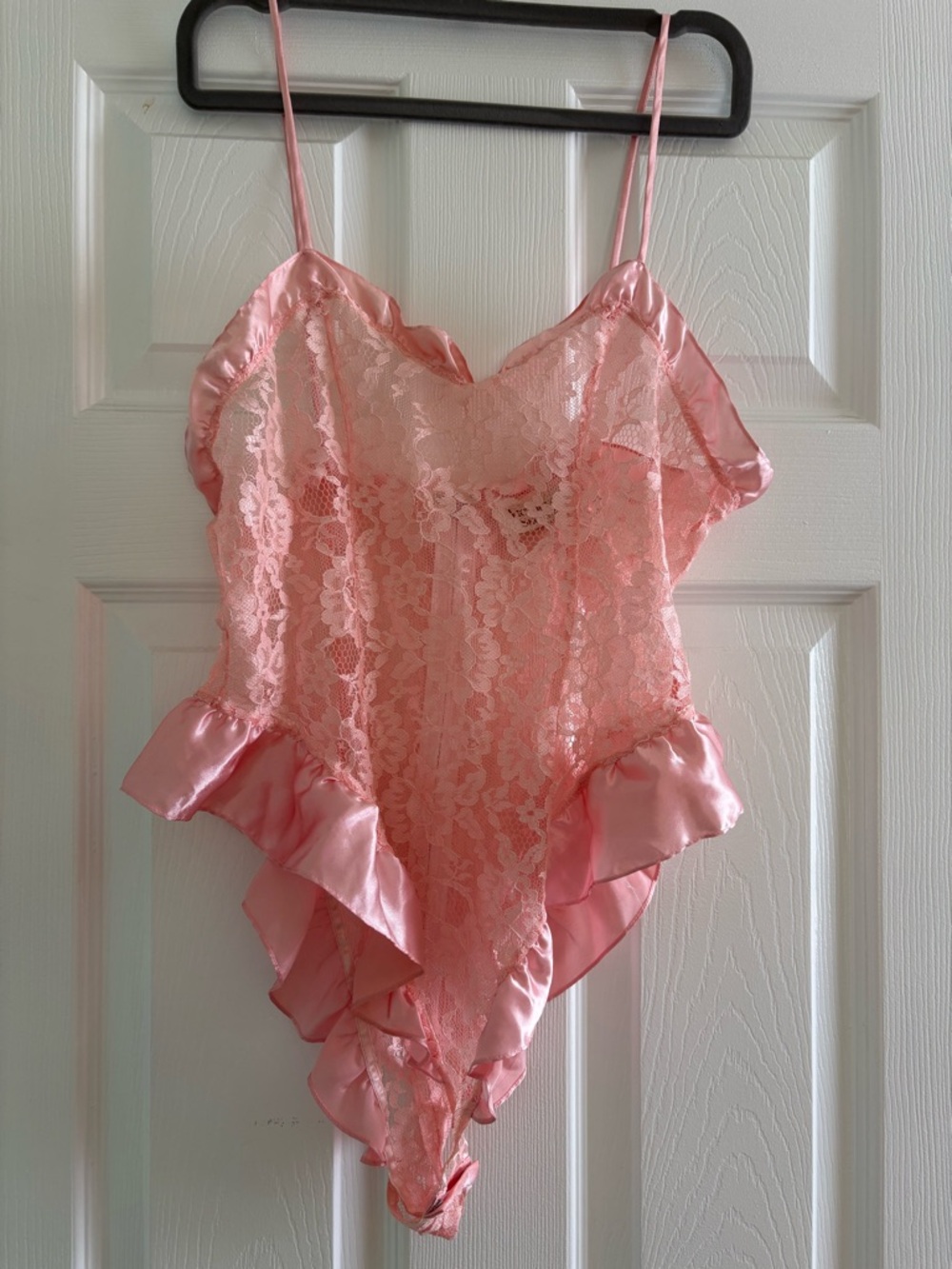 Vtg Victoria's Secret Pink Lace & Satin Ruffle Chemise